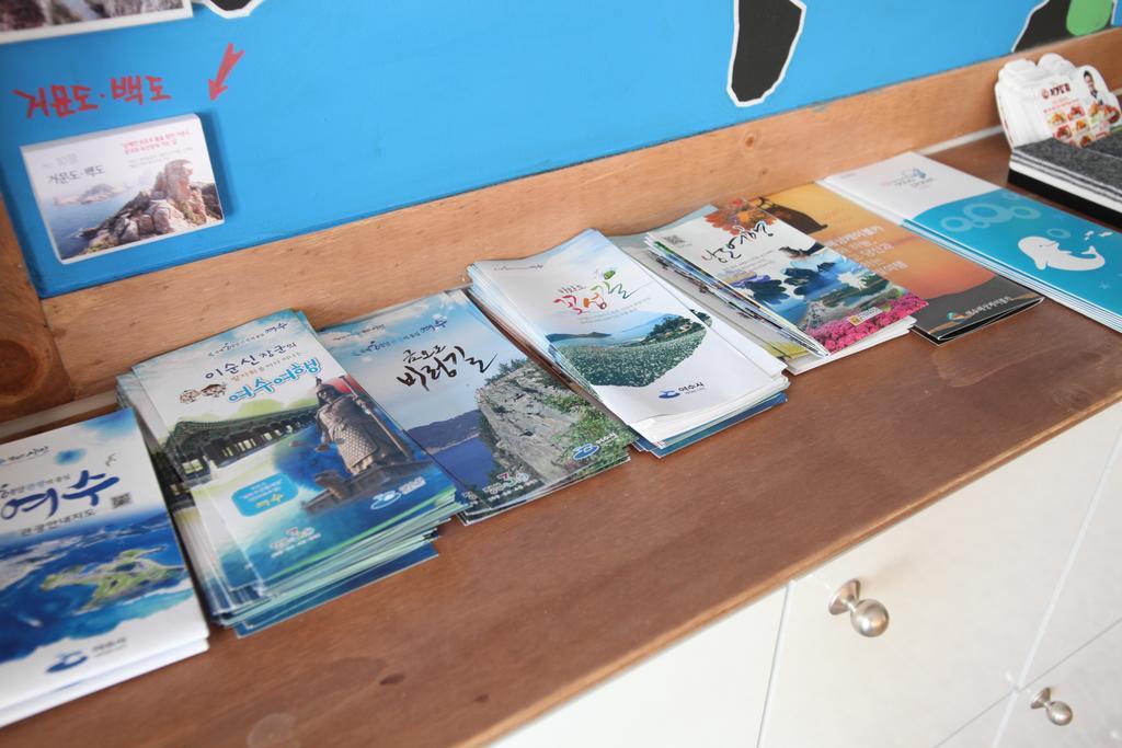 Yeosu Inn Hostel מראה חיצוני תמונה