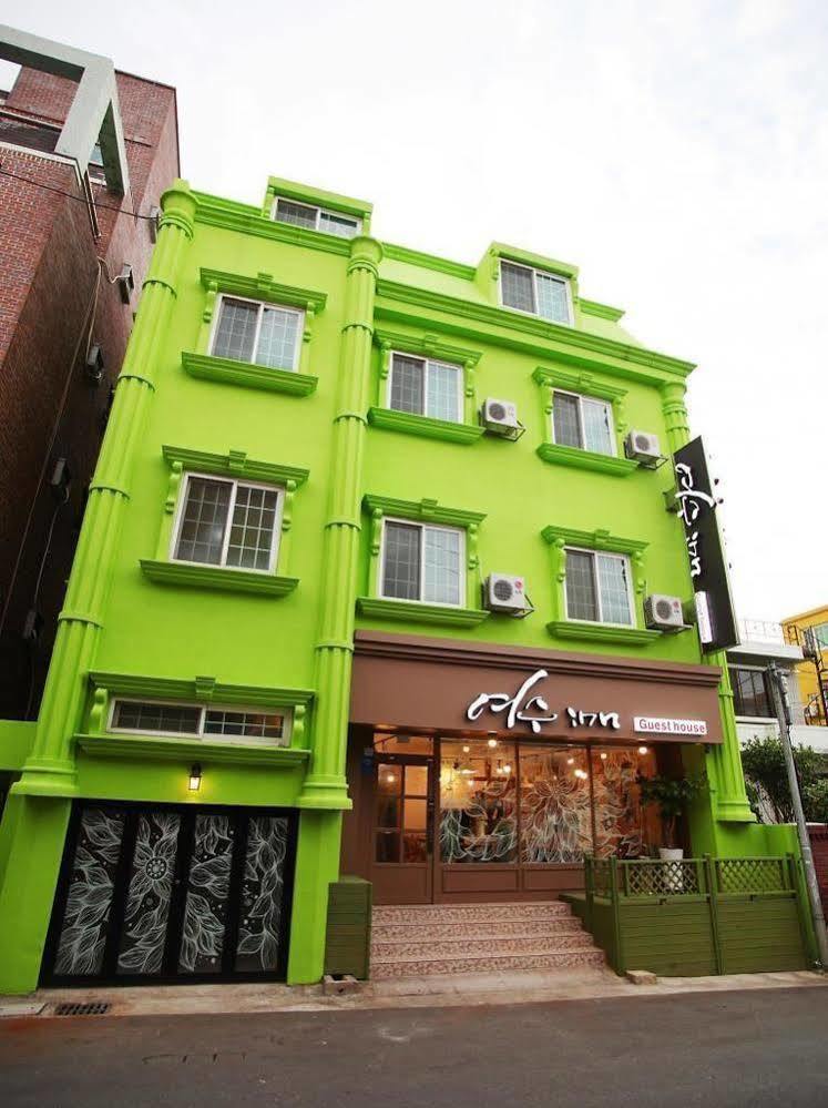 Yeosu Inn Hostel מראה חיצוני תמונה